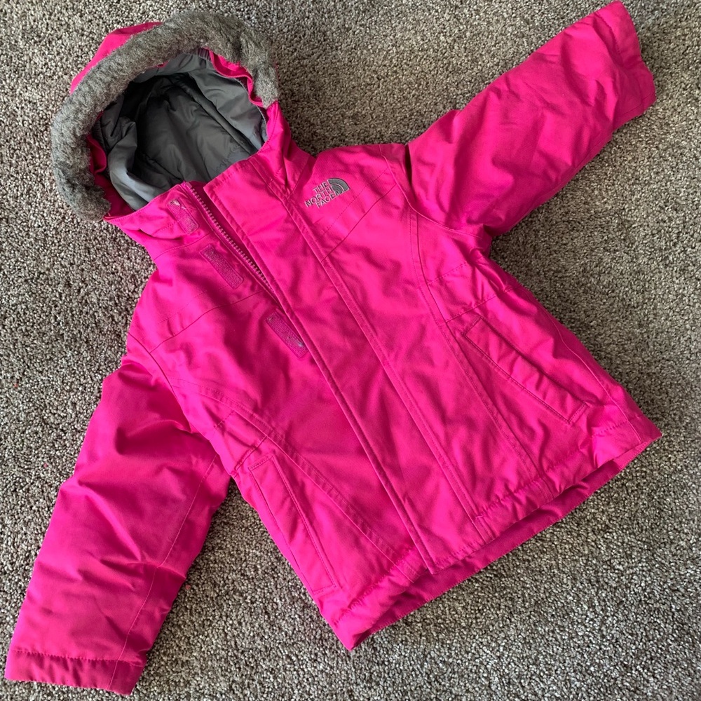 The North Face Kids Bright Pink Hooded Puffer Jacket with Faux Fur Trim
